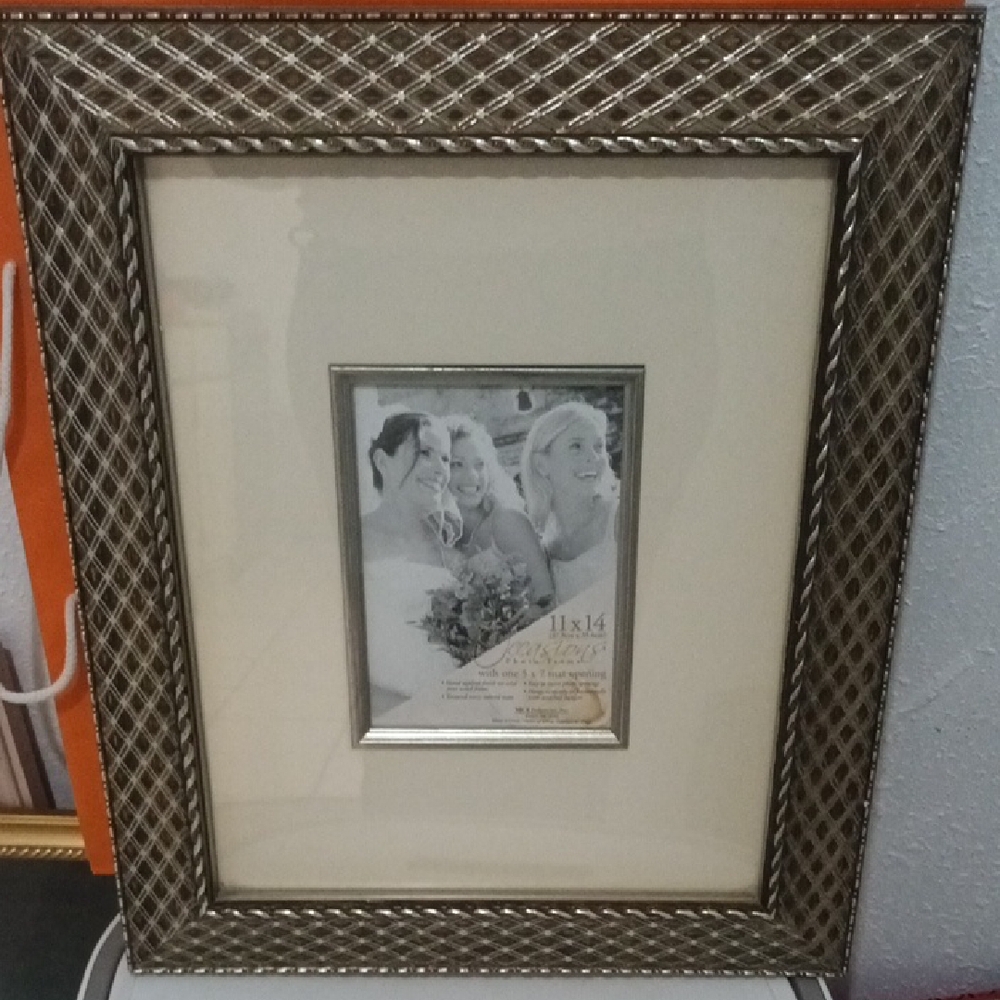 Elegant Silver Photo Frame